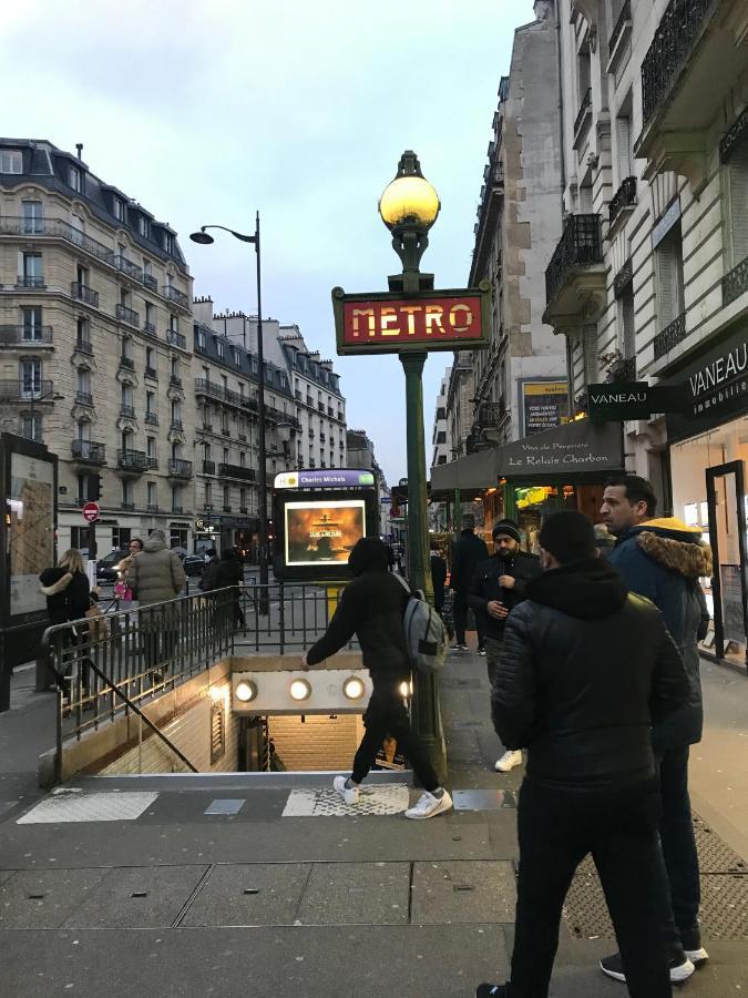 Studio 1000M Tour Effeil パリ エクステリア 写真